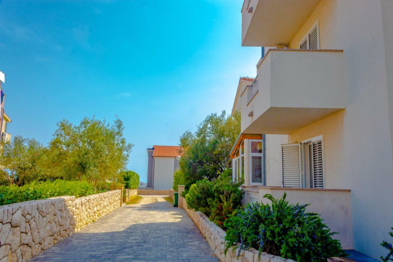Apartments In Krk Krk Town Luaran gambar
